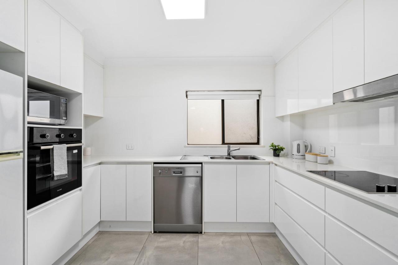 Coco Bella Retreat In Central Surfers - Sleeps 6-8 Gold Coast Exterior foto